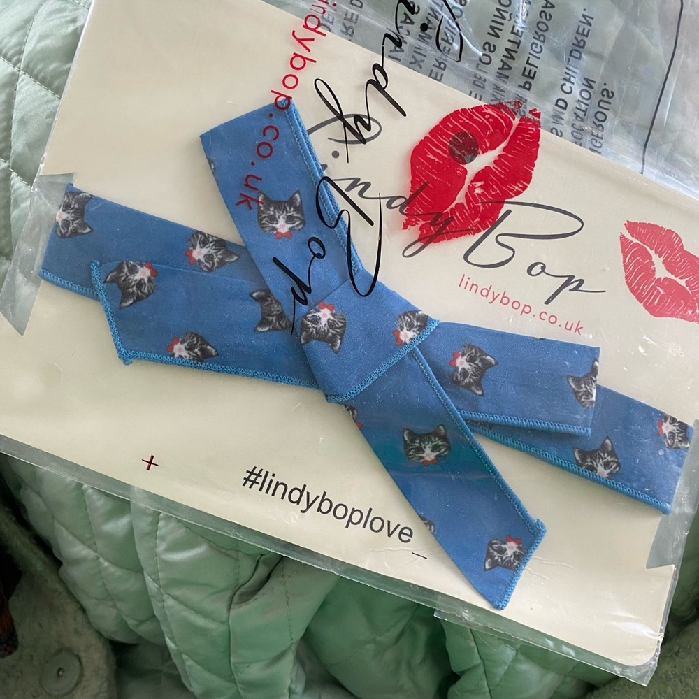 NWT Lindy Bop Blue Cat Print Hair Scarf